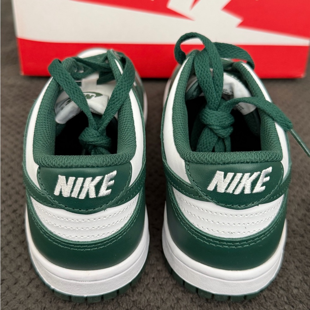 Nike Dunk Michigan State size 6.5Y/8W - Picture 2 of 10